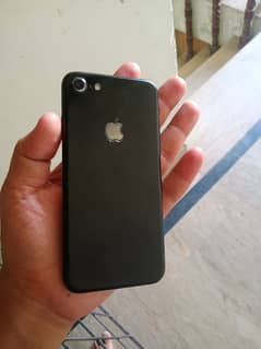 I phone 7 128gb bypass non pta only sale 03477431608