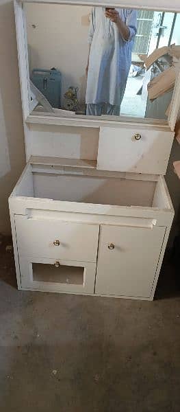 Vanity set for sale 1