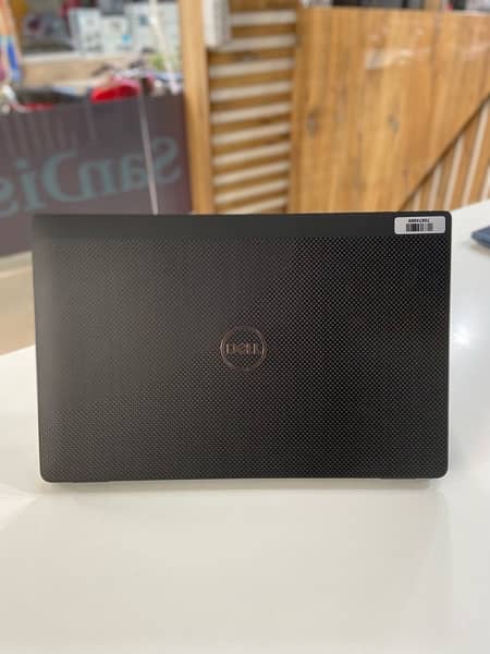 Dell Latitude 7410  i5-10th 16GB  RAM  256 GB SSD 0