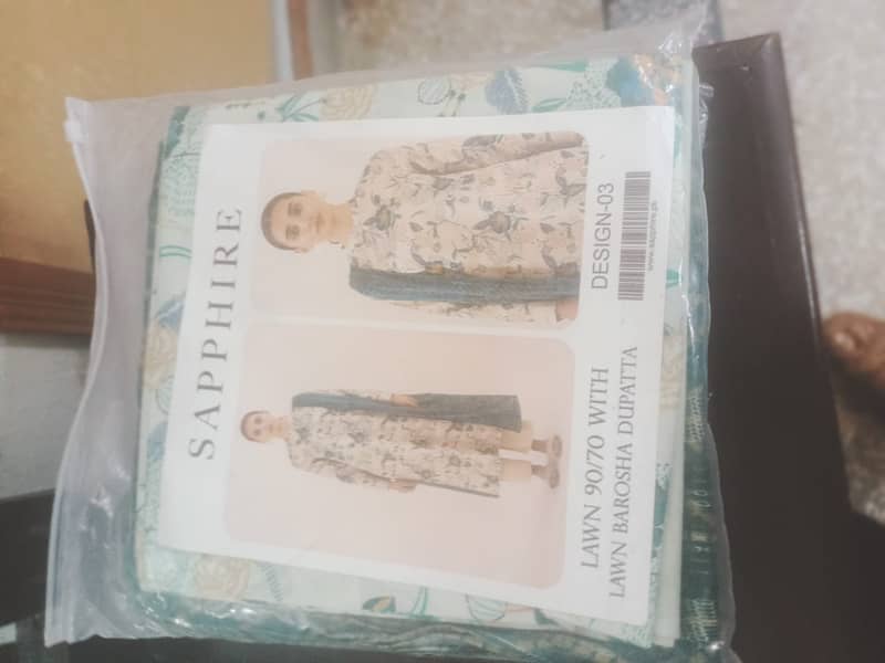 3pc suit /lawn suit / 3pc lawn dupptta suit /printed branded suit 1