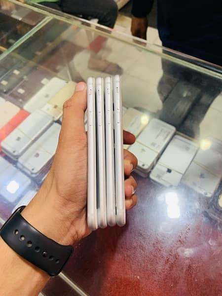 IPHONE 5s 6 6s 7 7plus 8 8plus X ALL STOCK AVAILABLE WHOLESALE RATES 4