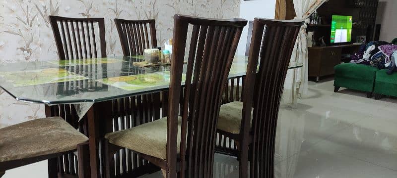 pure wood 6 seater dinning table for sale 1