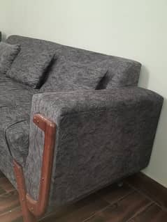 5 seater 3 months used sofa set.
