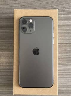 iphone 11 pro max 64GB JV Water pack 10/10 condition