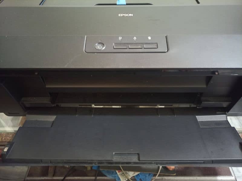 Epson L1800 A3+ printer For sell only 5000 prints Excellent Condition 0