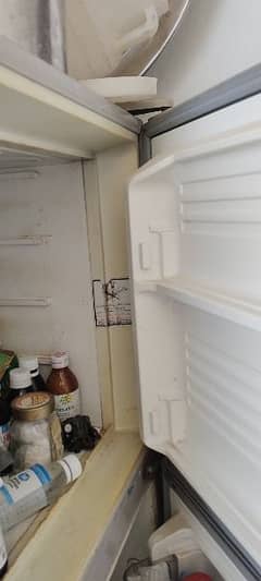Dawlance medium size fridge