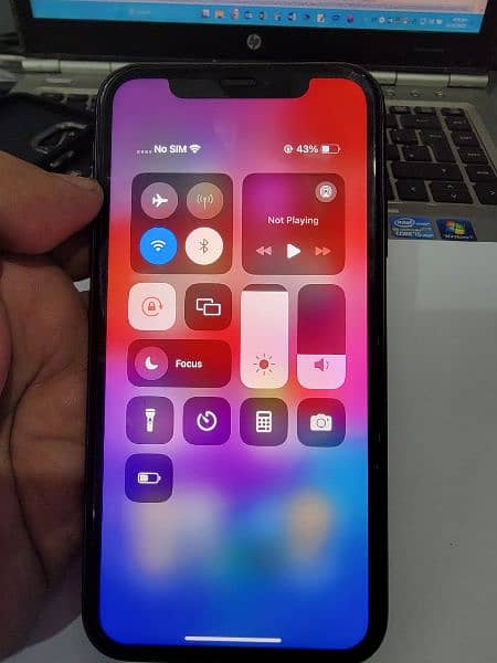 iPhone 11 64Gb factory/Sim time available 1