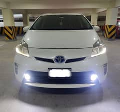 Toyota Prius 1.8 2015/18 S LED Pearl White