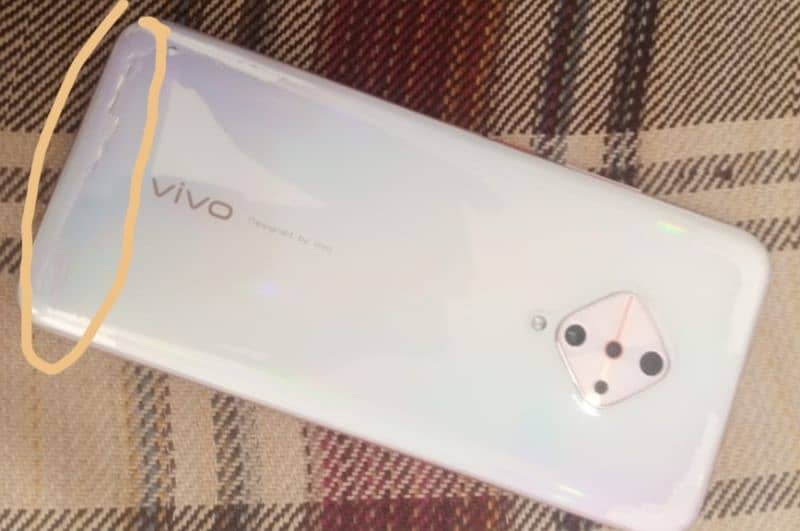 VIVO S1 PRO 8/128 4