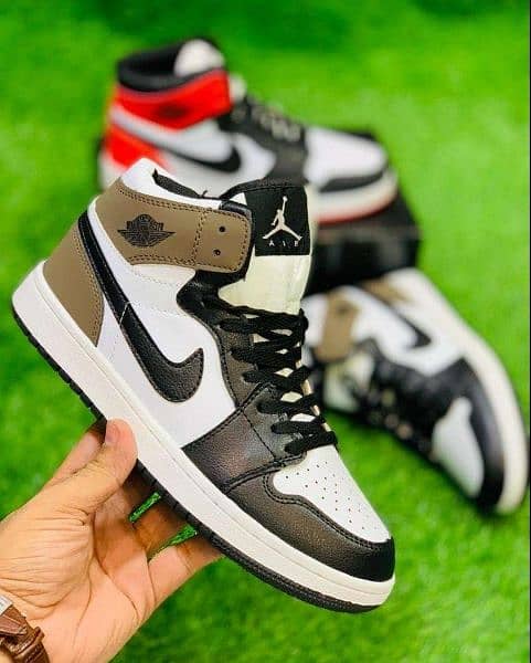 NIKE AIR JORDAN 1 HIGH 12