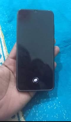 Huawei y8p 6 /128  10  /10 condition with charging and box
