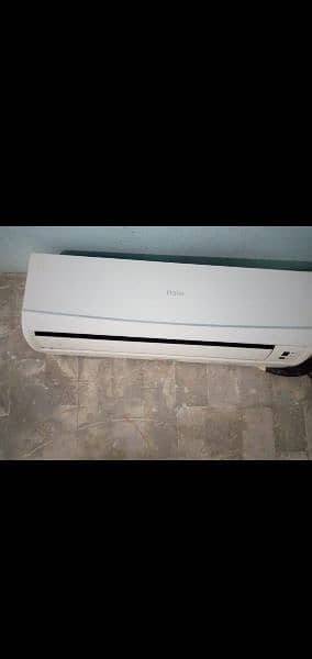 1 ton a c Non inverter in good working 1