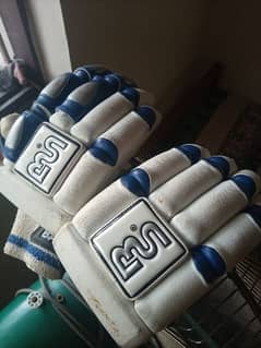 BS BMK 7 cricket gloves