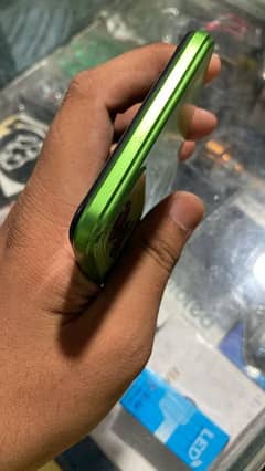 Condition 9/10 with full box original charger