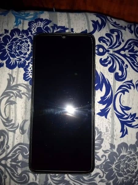 realme nazro  50i 4/64 2