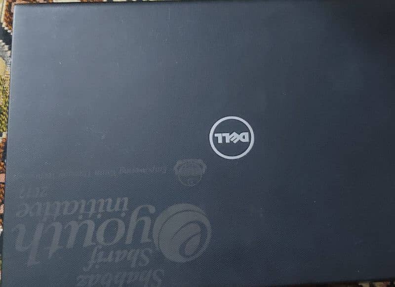 Dell Laptop 3