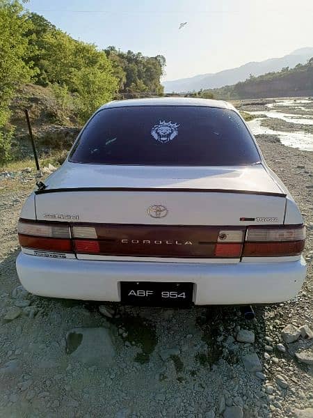 Toyota Corolla XE 1997 3