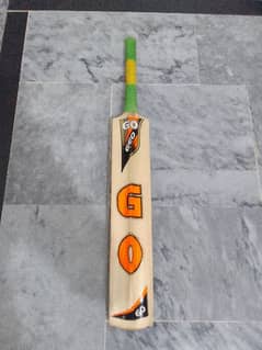 Tennis bat  hand  made in Sialkot new in condition ,very hard bottom