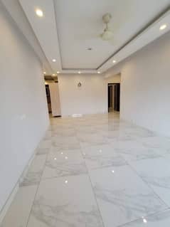 3200 SQ FT PLAZA FLOOR IS AVAILABLE FOR RENT IN GULBERG