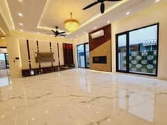 12 Marla House Is Available For Sale In Gulberg 3