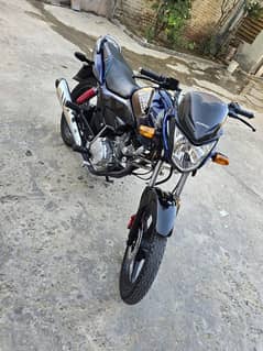 Honda CB125F.  (contact. no:03005770964)
