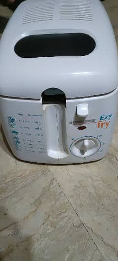 Deep Fryer Black and Decker EF20