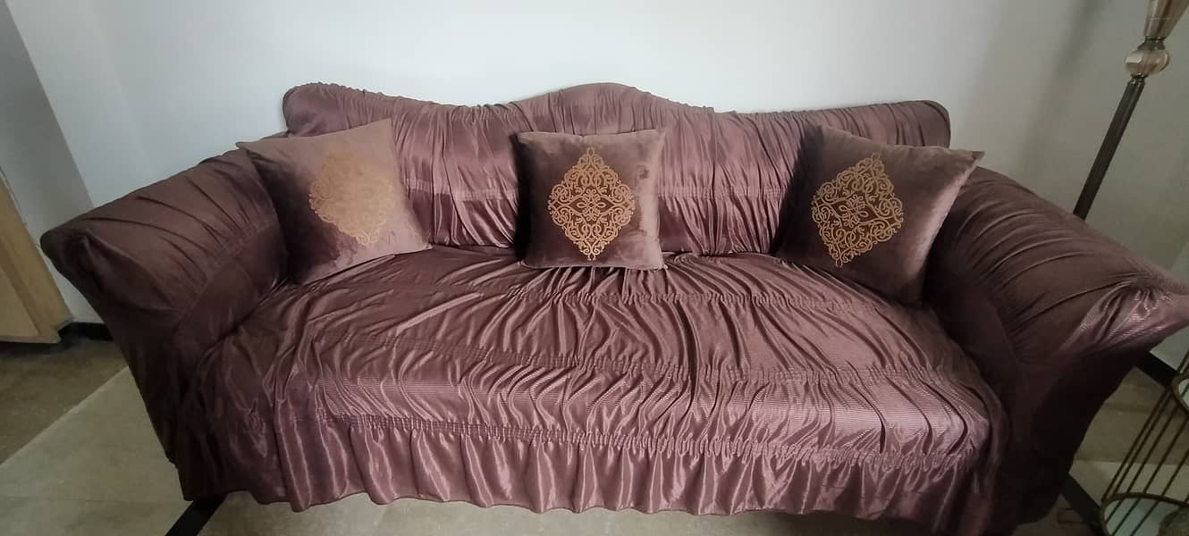 5 Seater Sofa & 2 seater Deewan for urgent sale 4