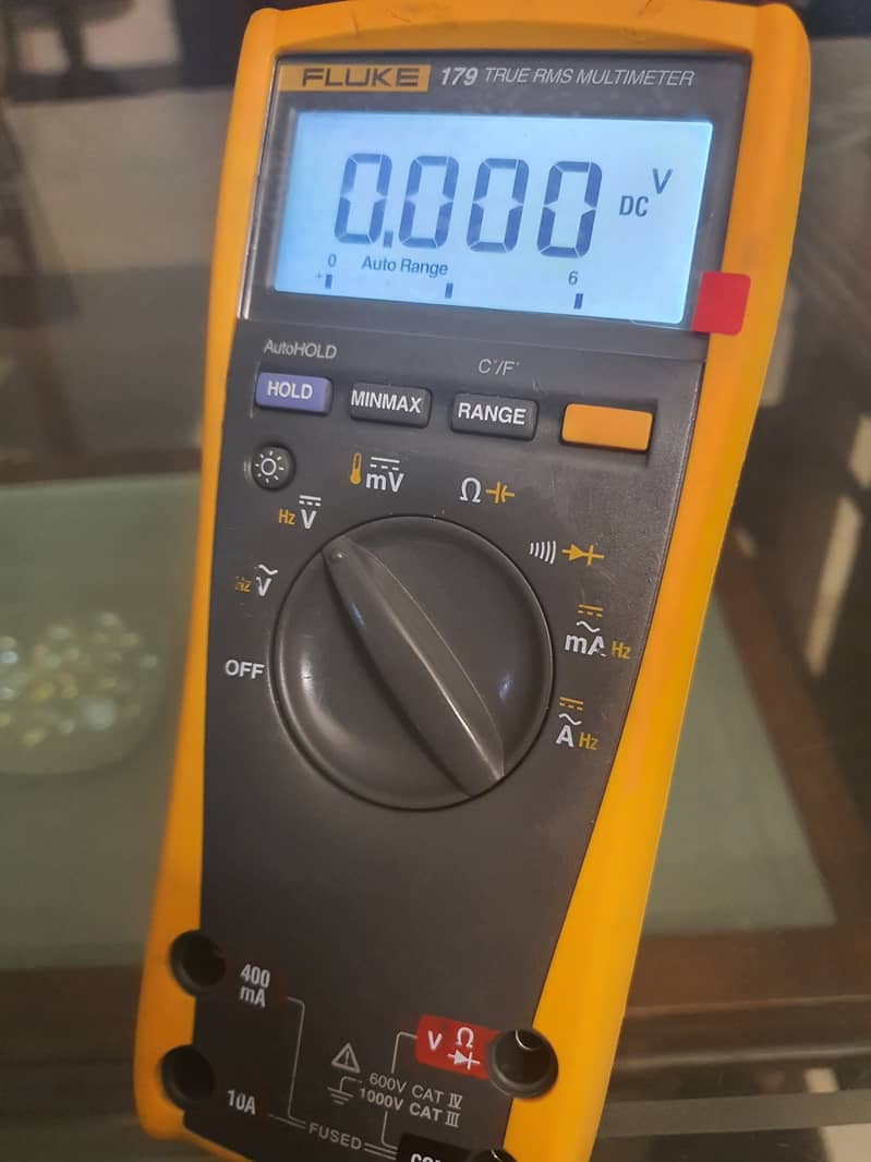 Fluke 179 TRMS Digital Multimeter with temperature readings 0