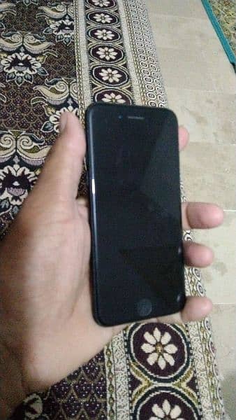 iphone 7 128 GB bettry health 81 non pta aur bypass b nhii hai 0