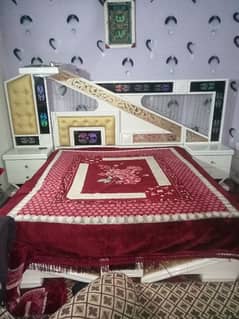 demand 70 Hazar Guazara Hoga insha'Allah. king size Bed for sale