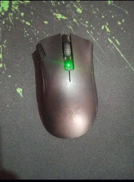 Gaming Pc and Razer Mouse 3