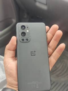 One plus 9 pro 12 gb ram 256 gb storage box and charge available