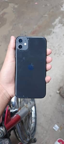 Iphone 11 jv with original box or cable 5