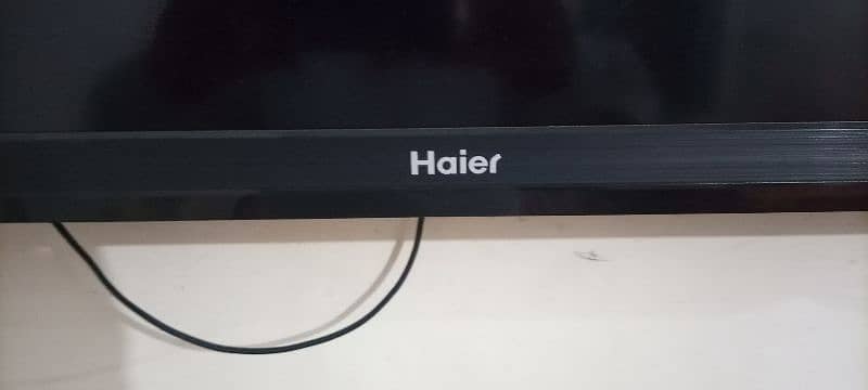 Haier 48" led 4k uhd  scratch less condition. whtsap +92 321- 520-5008 7