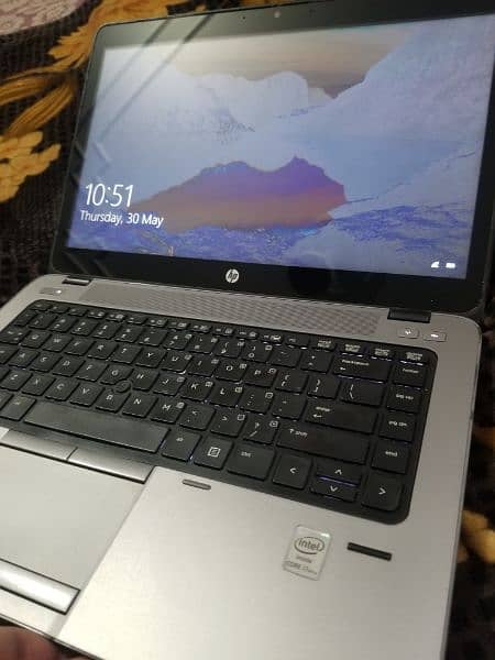 HP elite book 840 i7 Touch 8