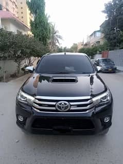 Toyota Hilux revo 2017 just buy end drive