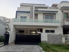 30*60 (8 Marla) luxury House for sale prime location of G13 isb near Markaz market