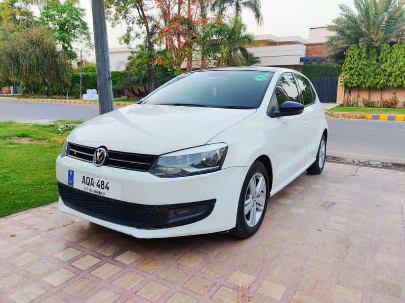 Volkswagen Polo 2013. 0