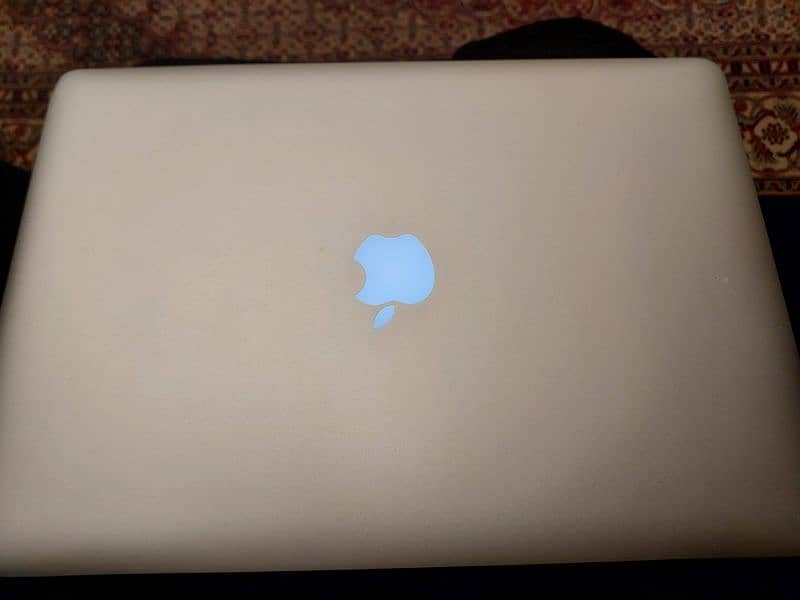 MACBOOK PRO 15 INCH 4