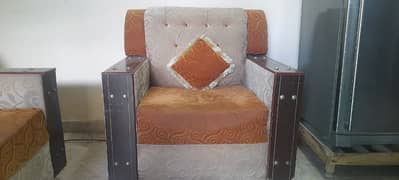 Excellent condition Sofa Sets - For Sale