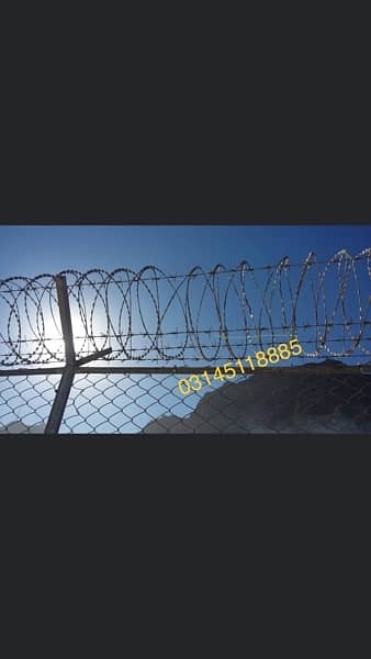 Home Safety Concertina Barbed wire Chainlink fence Razor Wire 8