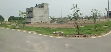 5 Marla INVESTMENT PURPOSE Transfer Free Plot For Sale in Park View City Lahore