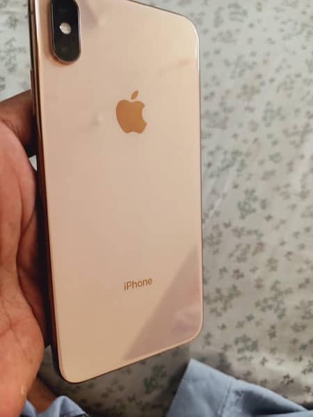 IPhone xs max 82 battery iclould lock avail for parts 0