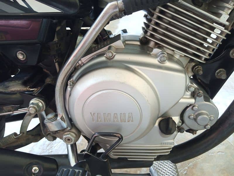 Yamaha ybr g 125 like Suzuki gsx Honda Kawasaki self start 6