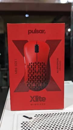 Pulsar X2 lite wireless gaming mouse
