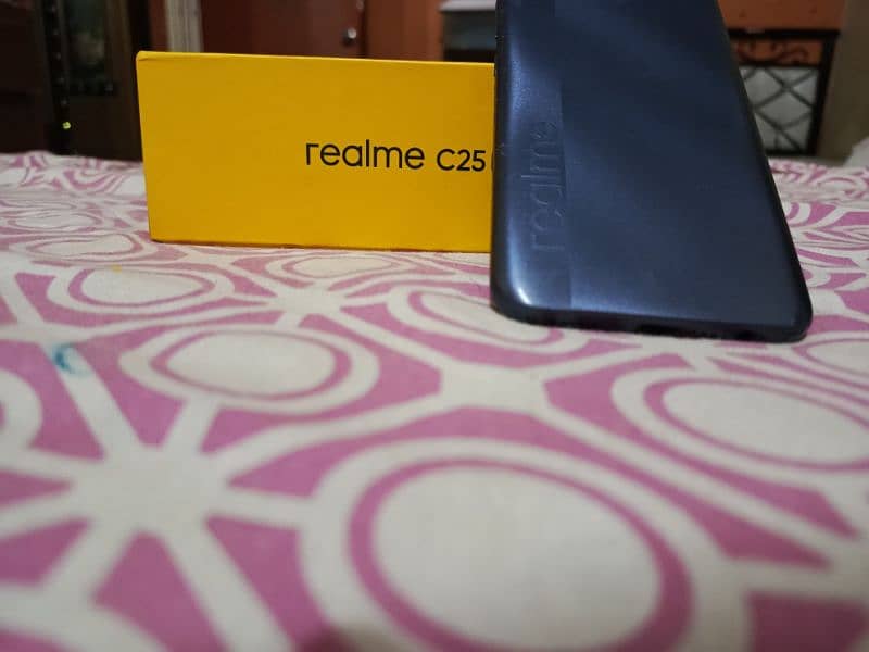 Realme C25S 4/128 1