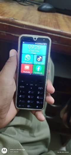 Nokia 105 and Calme 4g power