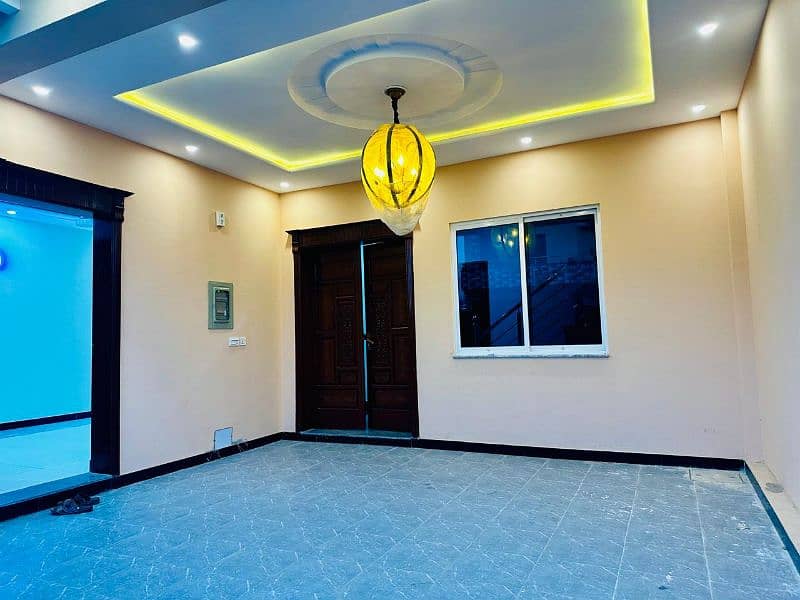 8 MARLA BRAND NEW HOUSE FOR SALE in FAISAL TOWN BLOCK A 5