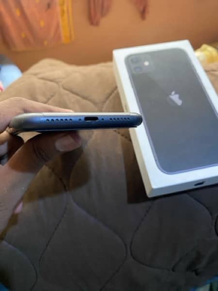 iphone 11 water packed new 64gb 1