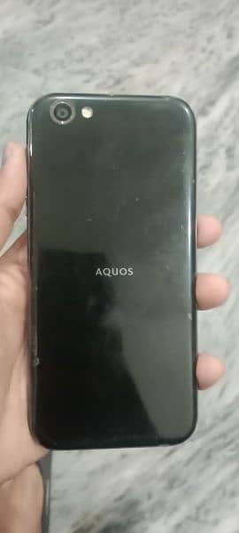 Aquos r1 for 4/64 for sale 1